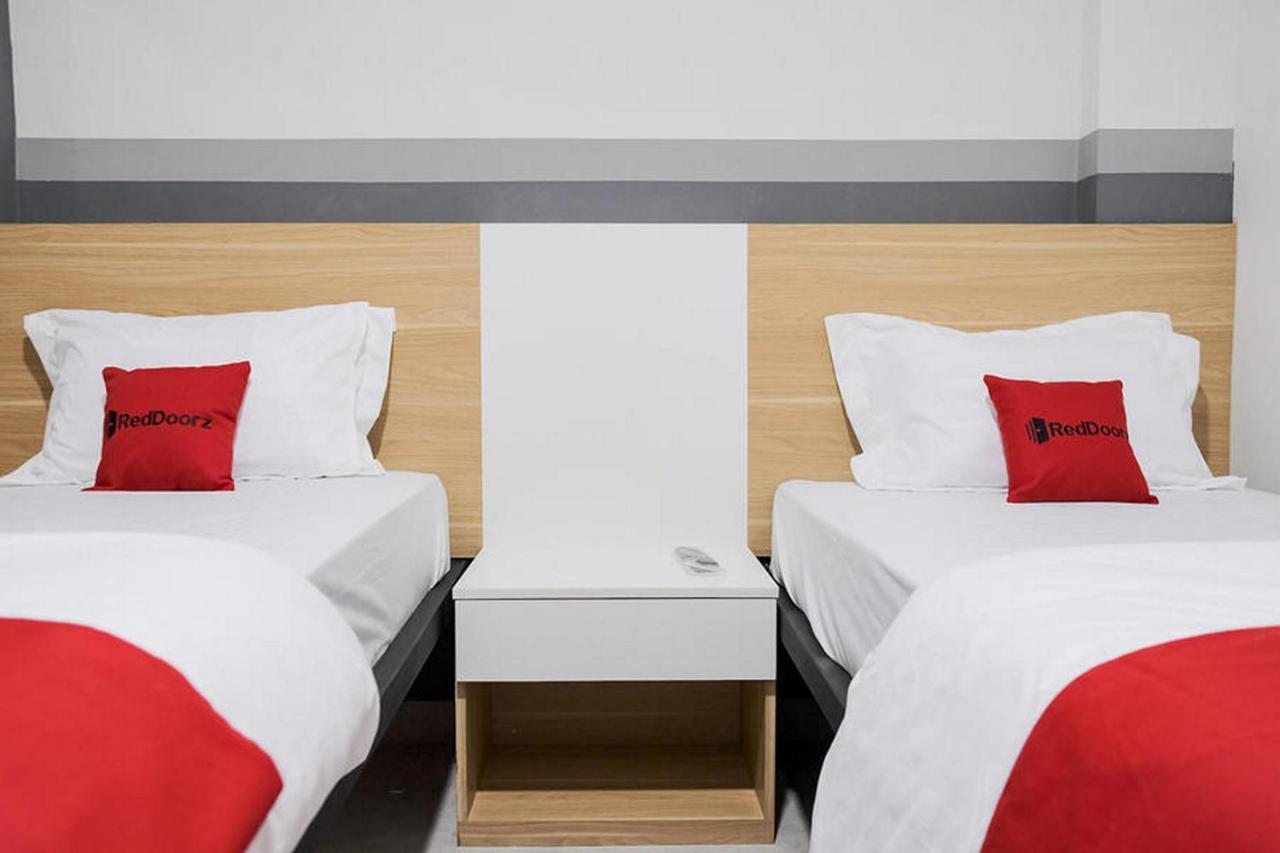 Reddoorz Plus Near Taman Anggrek Mall Cakarta Dış mekan fotoğraf