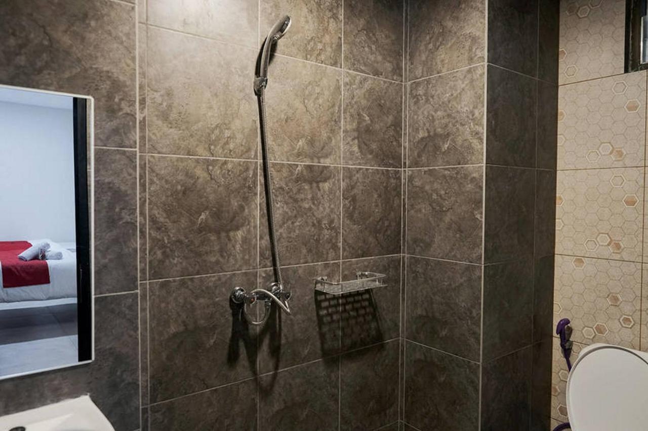 Reddoorz Plus Near Taman Anggrek Mall Cakarta Dış mekan fotoğraf