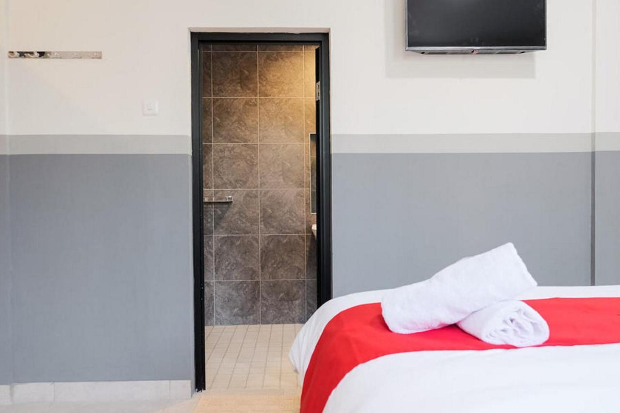 Reddoorz Plus Near Taman Anggrek Mall Cakarta Dış mekan fotoğraf