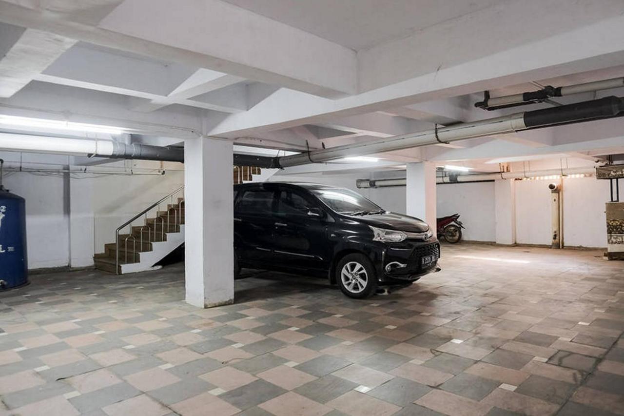 Reddoorz Plus Near Taman Anggrek Mall Cakarta Dış mekan fotoğraf