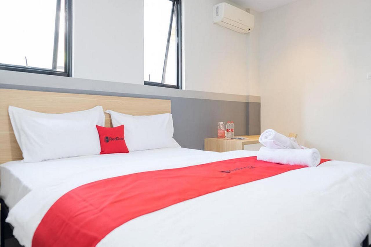 Reddoorz Plus Near Taman Anggrek Mall Cakarta Dış mekan fotoğraf